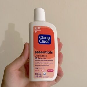 Clean & Clear Essentials Dual Action Moisturizer - 4 fl oz.